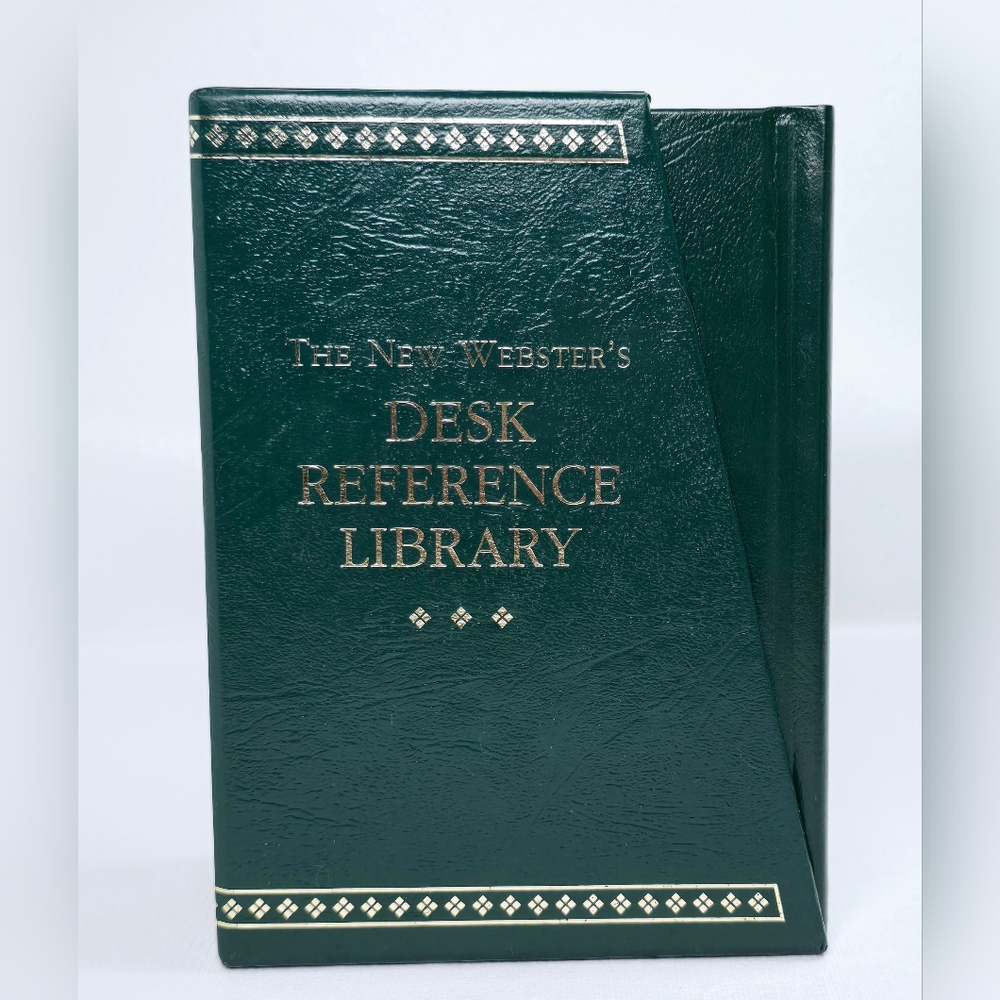 The New Webster's Desk Ref. Library 3 Book Set Dictionary, Thesaurus & Spelling